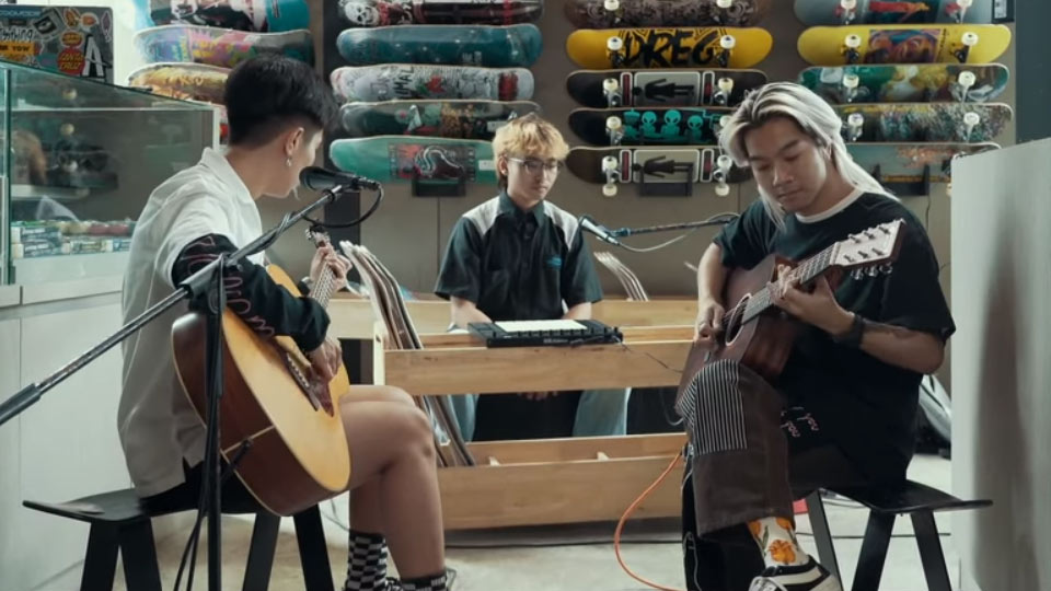 Acoustic Live Session